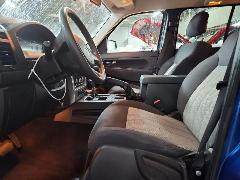 2010 JEEP LIBERTY SPORT  