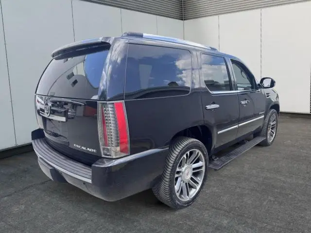 2012 CADILLAC ESCALADE PREMIUM  