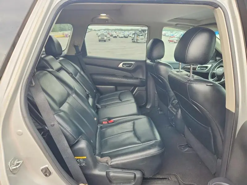 2015 NISSAN PATHFINDER S  