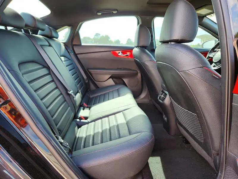 2023 KIA FORTE GT  