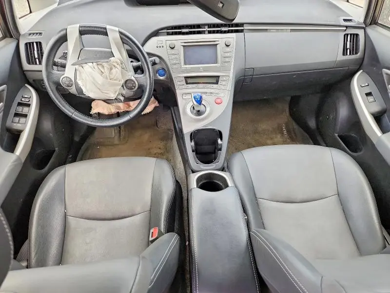 2015 TOYOTA PRIUS   
