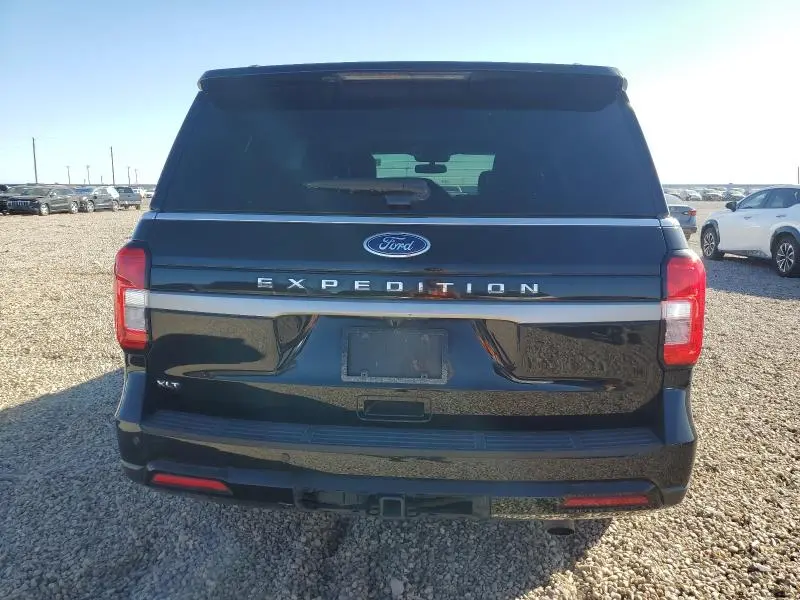 2024 FORD EXPEDITION XLT  