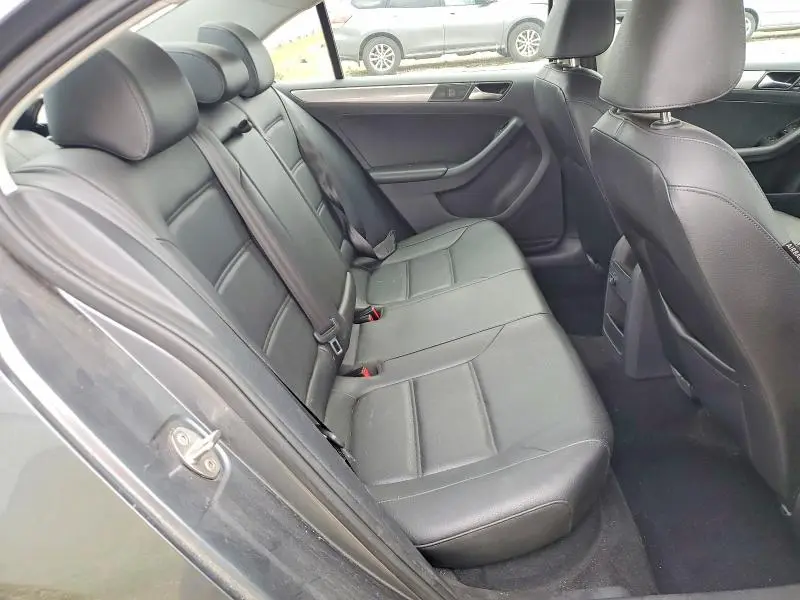 2017 VOLKSWAGEN JETTA SE  