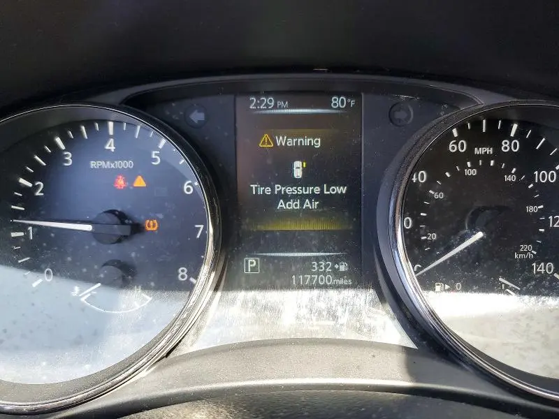 2017 NISSAN ROGUE SL  