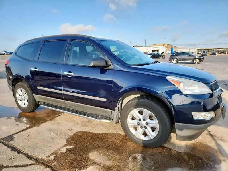 2012 CHEVROLET TRAVERSE LS  