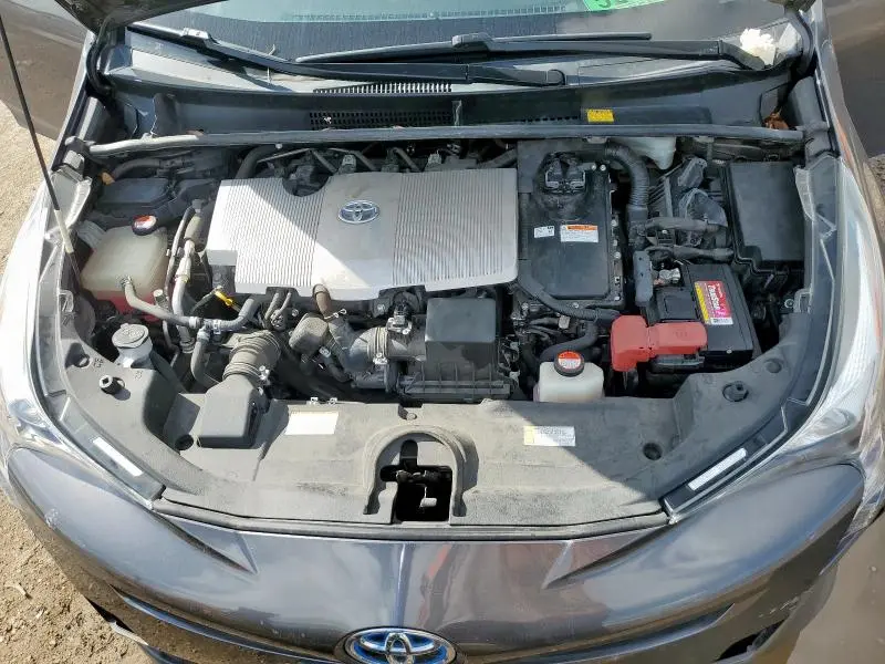 2016 TOYOTA PRIUS   