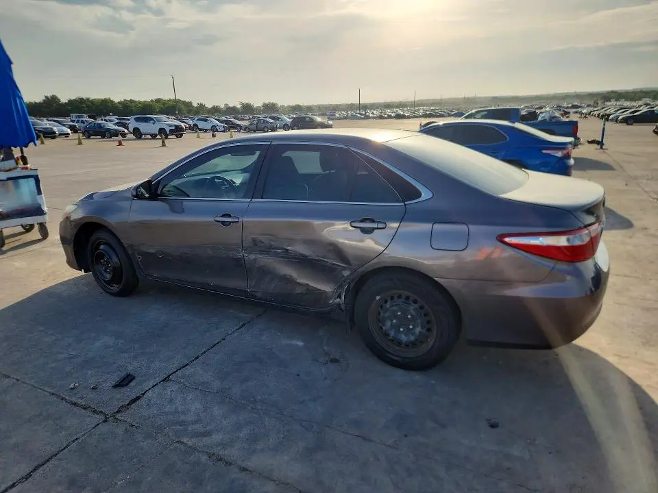 2017 TOYOTA CAMRY LE  