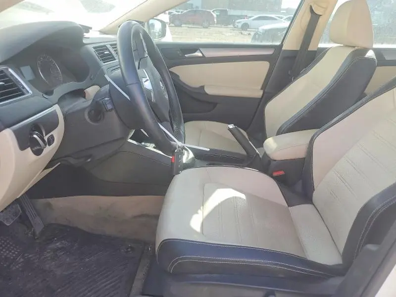 2013 VOLKSWAGEN JETTA SEL  