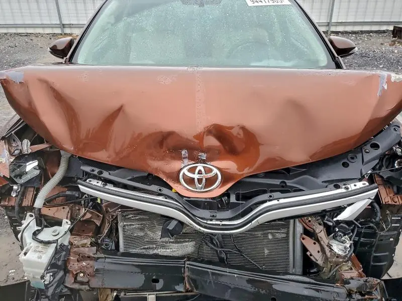 2013 TOYOTA VENZA LE  