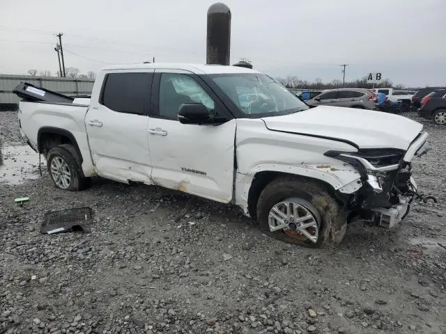 2024 TOYOTA TUNDRA CREWMAX SR  