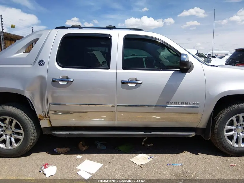 2013 CHEVROLET AVALANCHE LTZ
