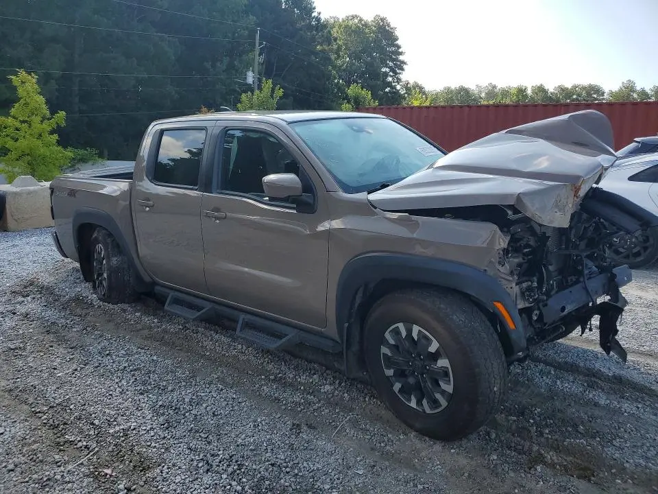 2024 NISSAN FRONTIER PRO-4X  