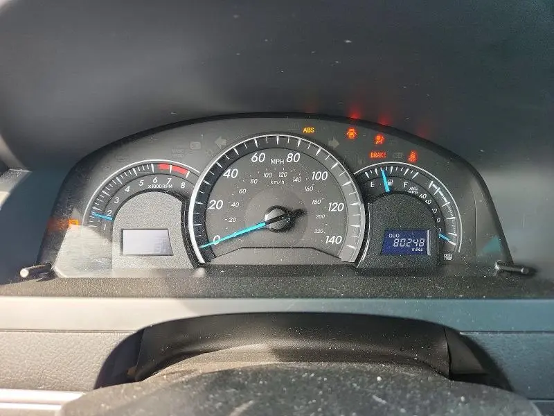 2014 TOYOTA CAMRY LE  