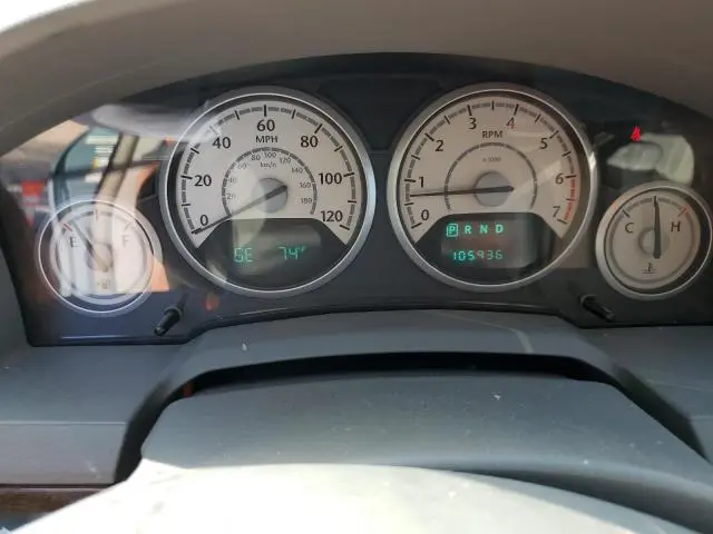 2010 CHRYSLER TOWN & COUNTRY TOURING  