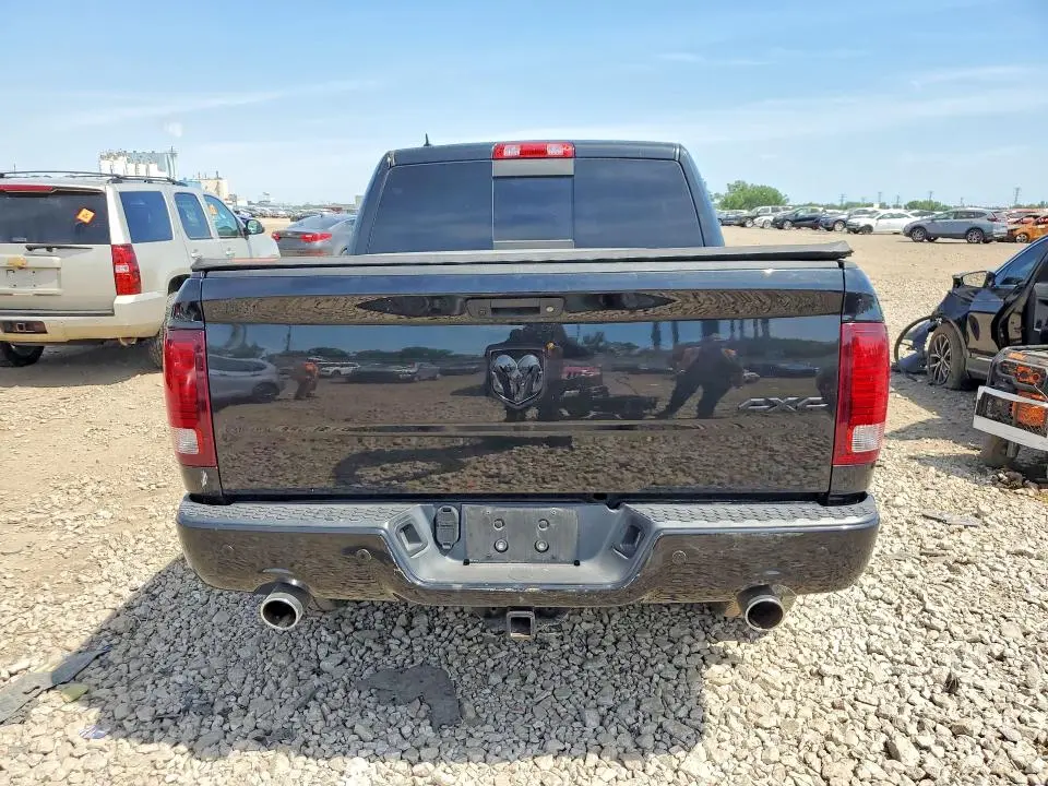 2015 RAM 1500 SPORT  