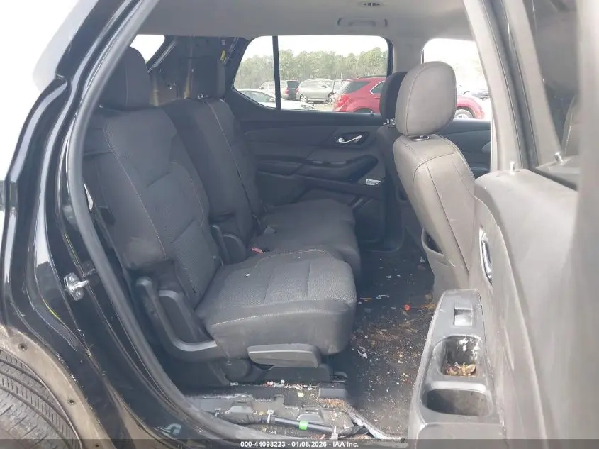 2021 CHEVROLET TRAVERSE FWD LS