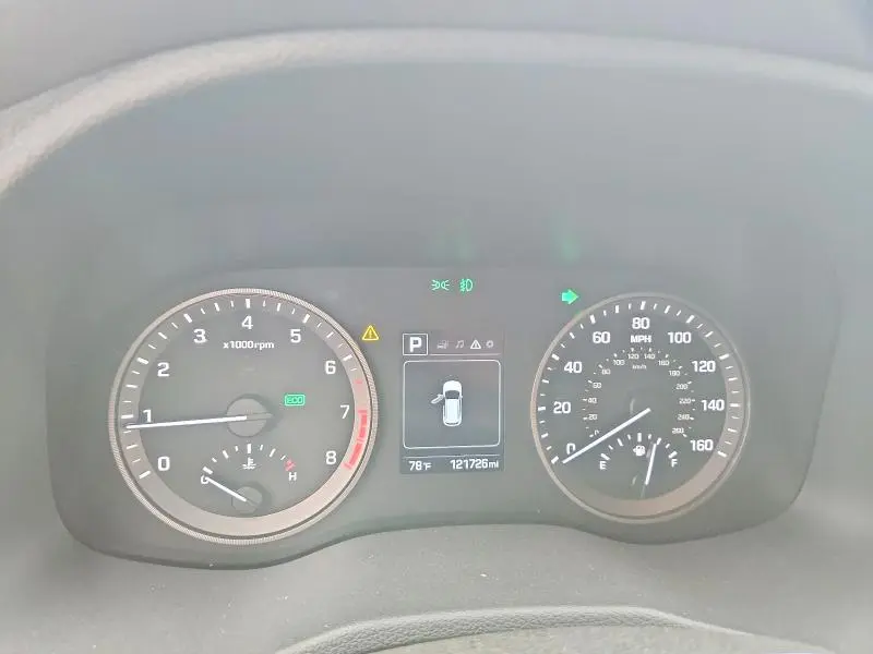 2017 HYUNDAI TUCSON SE  