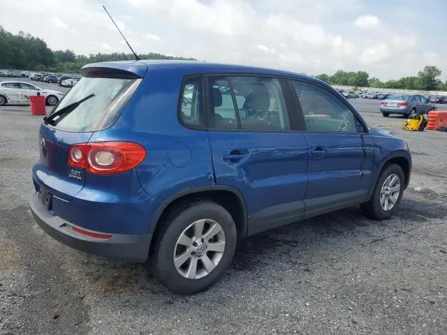 2010 VOLKSWAGEN TIGUAN SE  