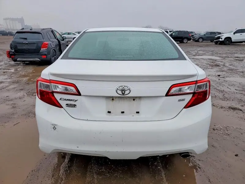 2013 TOYOTA CAMRY SE  