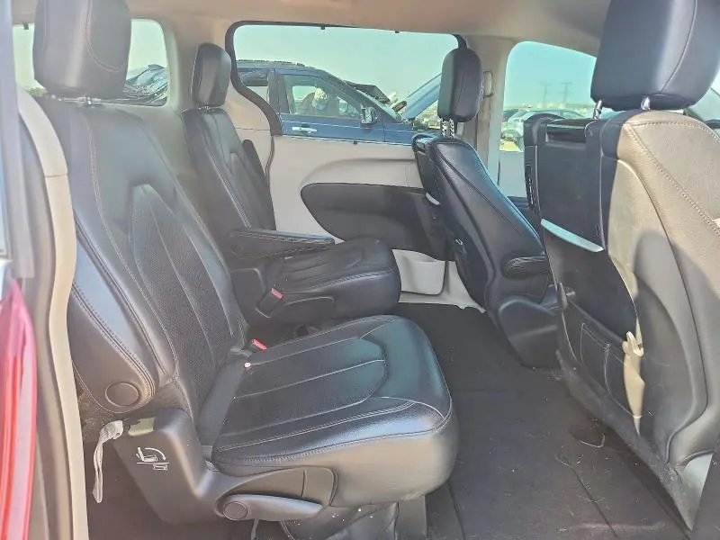 2017 CHRYSLER PACIFICA TOURING L PLUS  