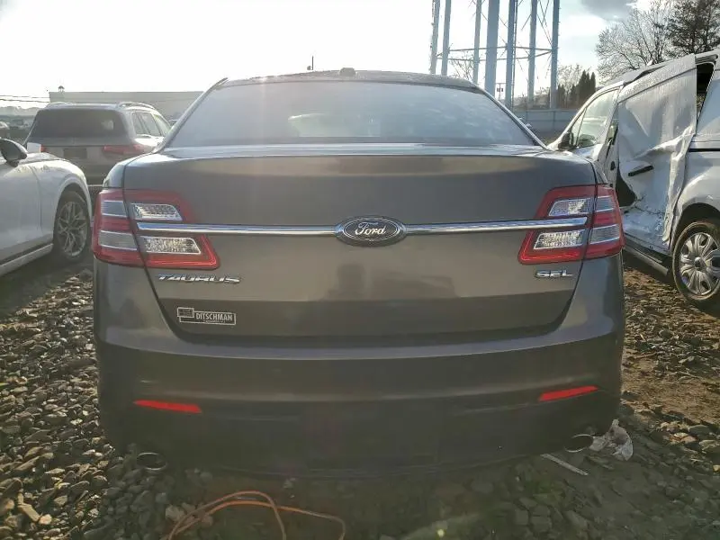 2018 FORD TAURUS SEL  