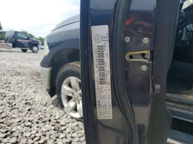 2018 RAM 1500 SLT  