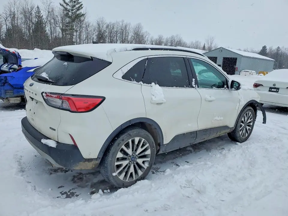 2021 FORD ESCAPE TITANIUM  