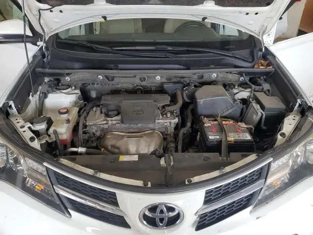 2015 TOYOTA RAV4 XLE  