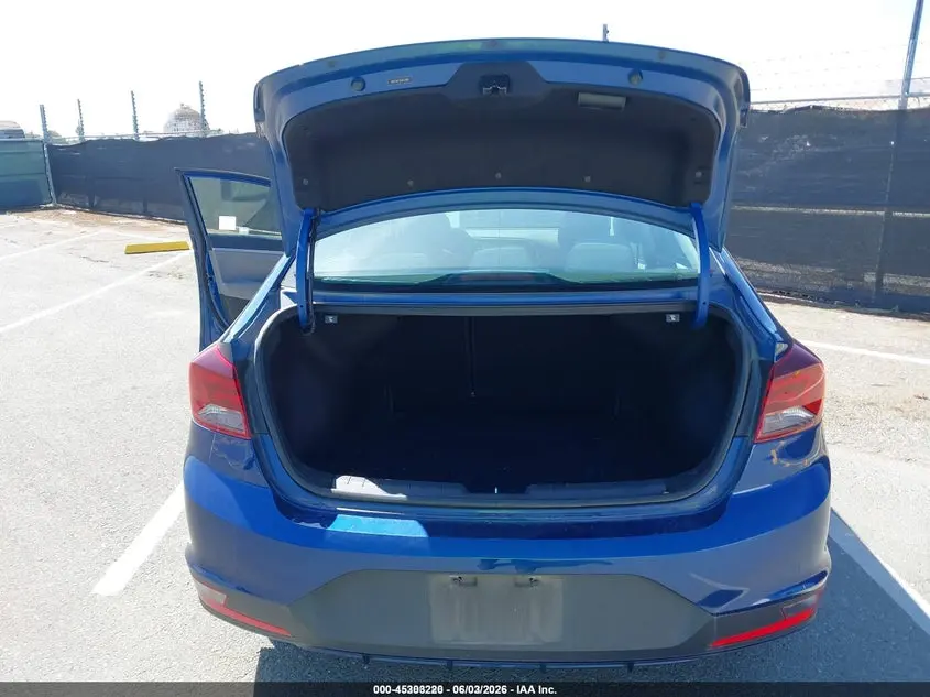 2020 HYUNDAI ELANTRA SE