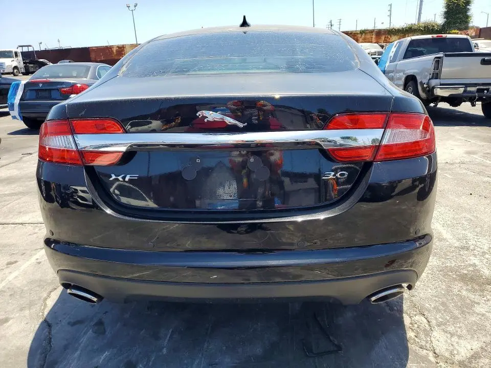 2013 JAGUAR XF   