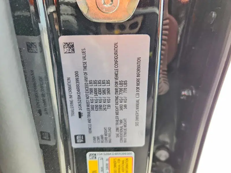 2024 GMC YUKON SLT  