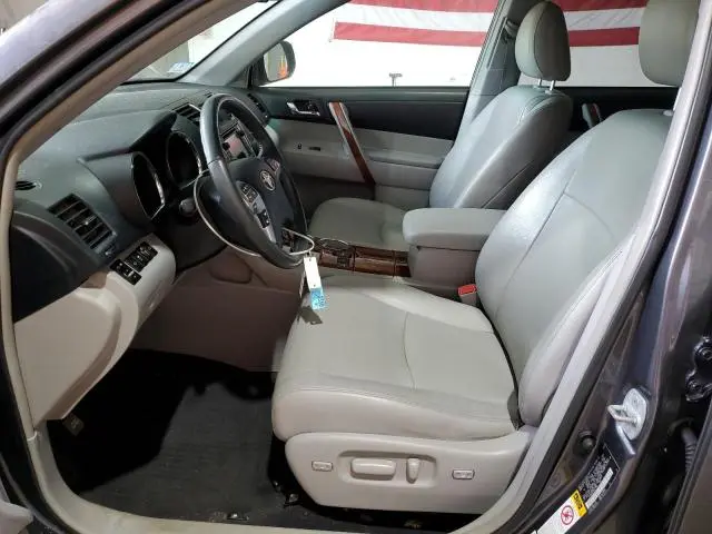 2013 TOYOTA HIGHLANDER LIMITED  