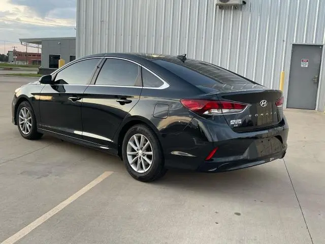 2018 HYUNDAI SONATA SE  