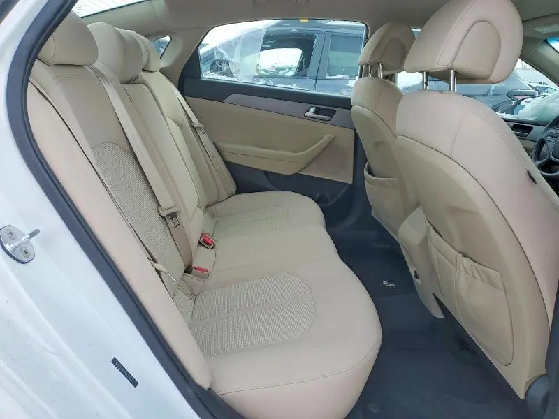 2016 HYUNDAI SONATA SE  