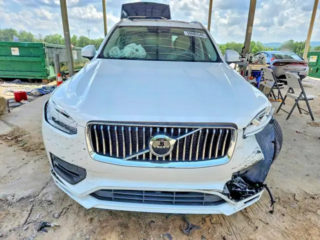 2020 VOLVO XC90 T6 MOMENTUM  