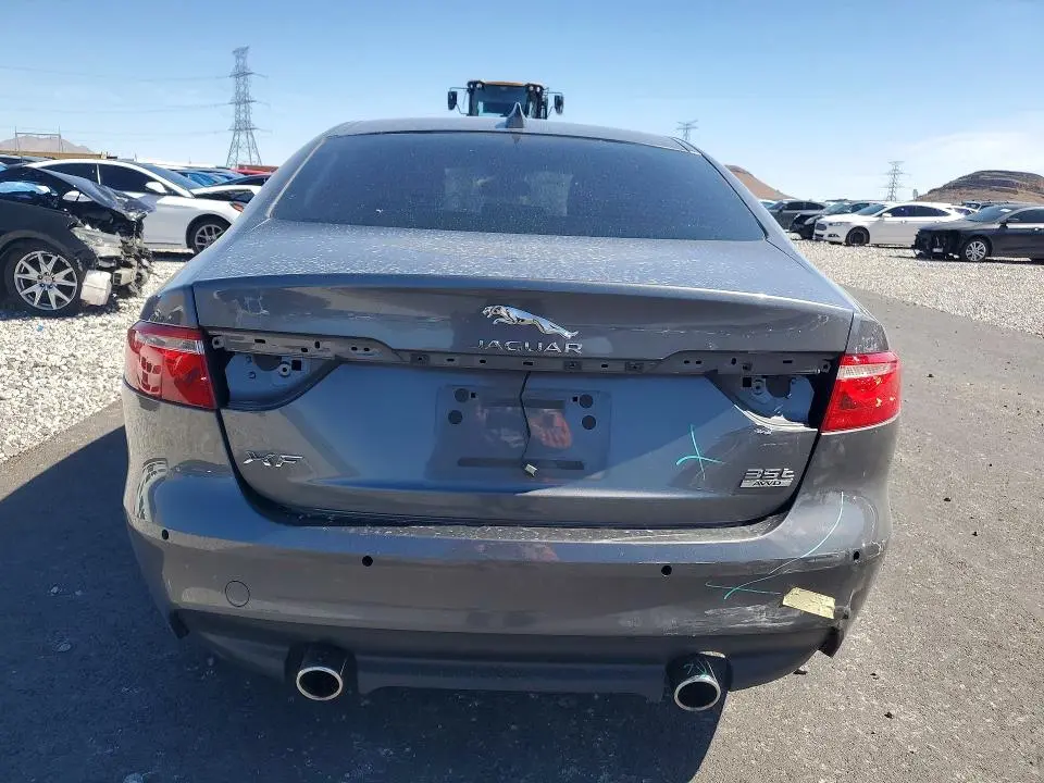2017 JAGUAR XF PRESTIGE  