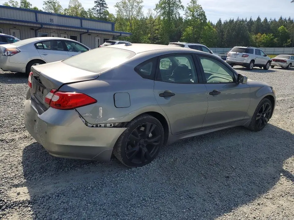 2013 INFINITI M37 X  