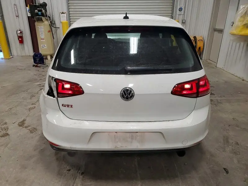 2016 VOLKSWAGEN GTI S/SE  