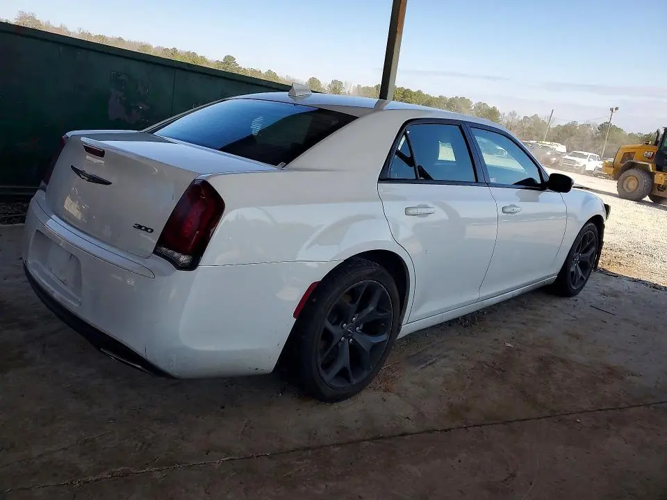 2022 CHRYSLER 300 TOURING  