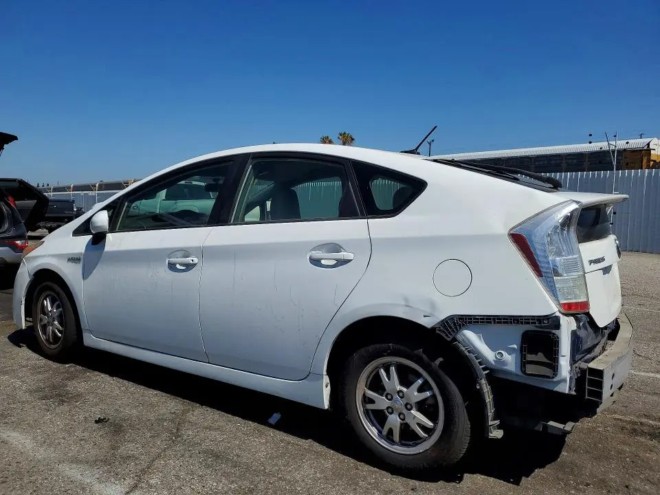 2010 TOYOTA PRIUS II  