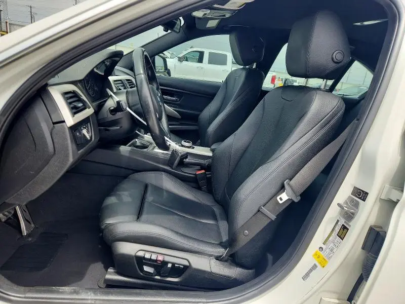 2015 BMW 320 I  