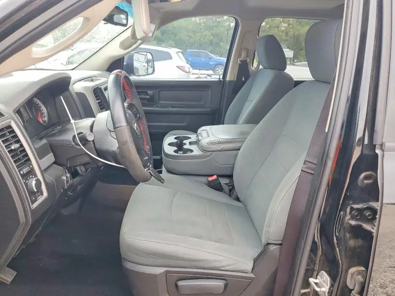 2015 RAM 1500 ST  