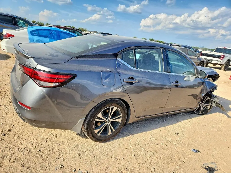 2022 NISSAN SENTRA SV  