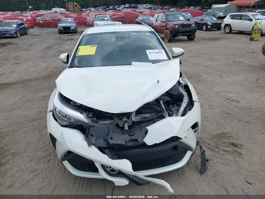 2020 TOYOTA C-HR LE