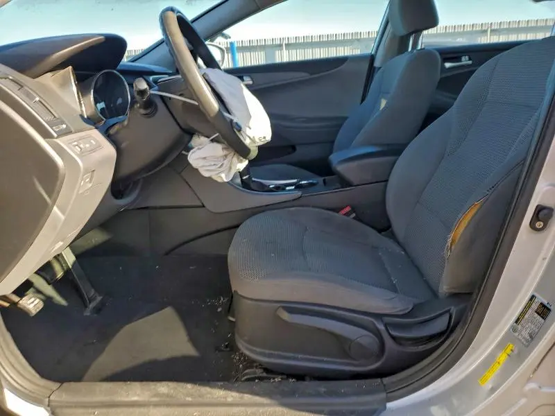 2011 HYUNDAI SONATA GLS  