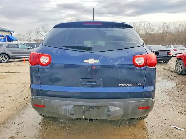 2011 CHEVROLET TRAVERSE LT  