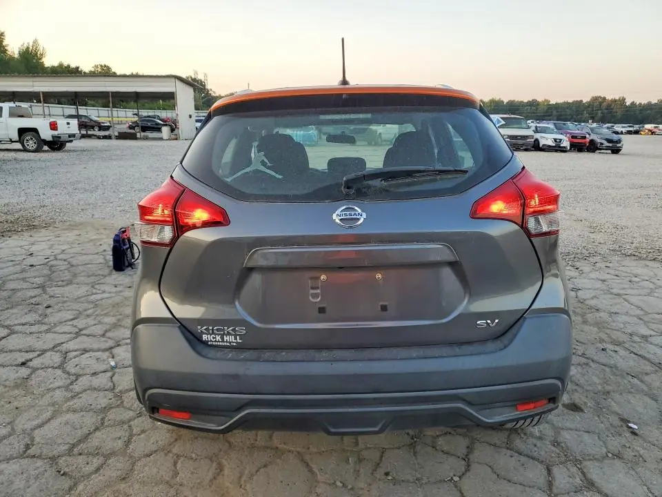 2018 NISSAN KICKS SV  