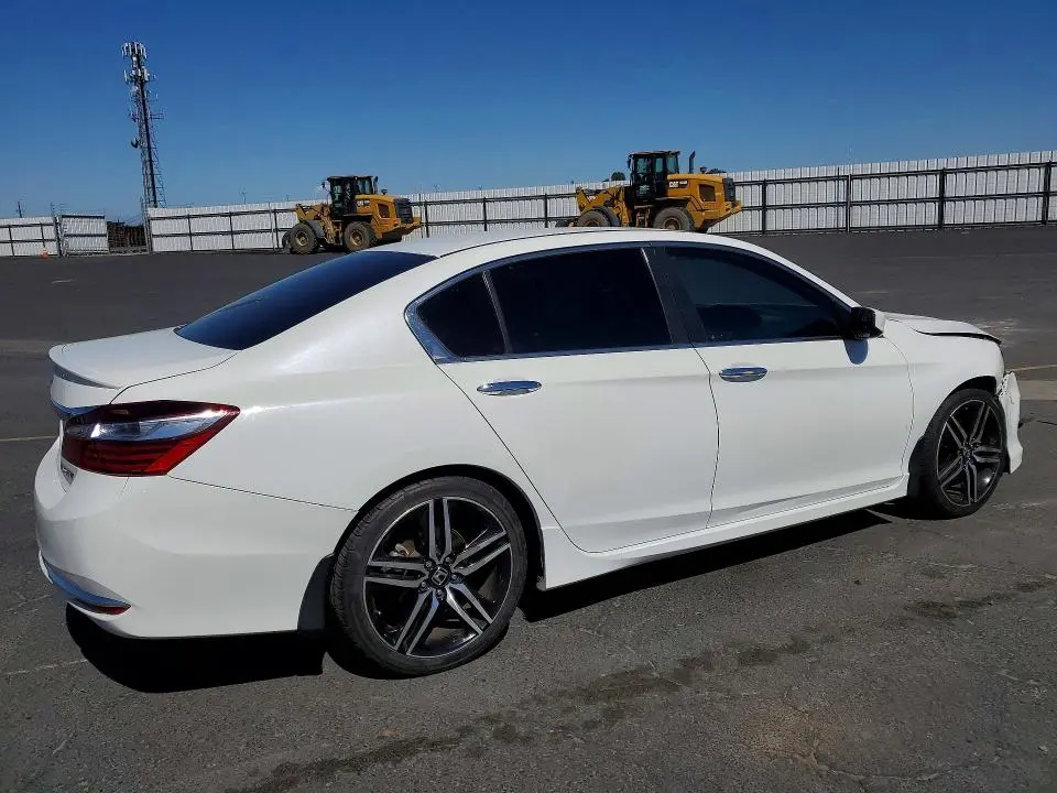 2017 HONDA ACCORD SPORT  