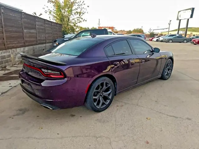 2020 DODGE CHARGER SXT  