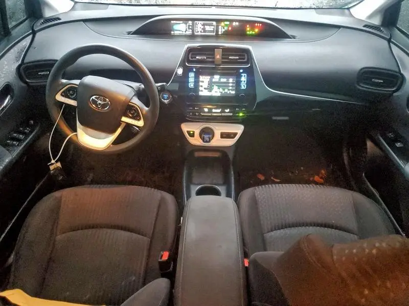 2017 TOYOTA PRIUS   